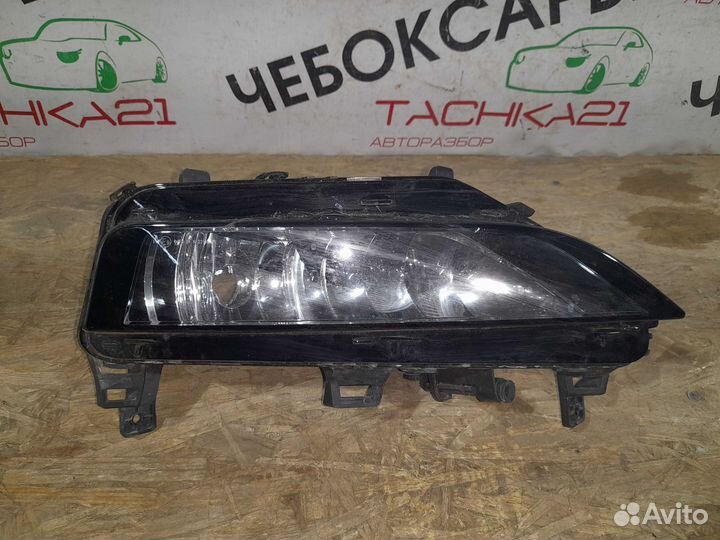 Фара противотуманная правая Skoda Rapid (2020+)