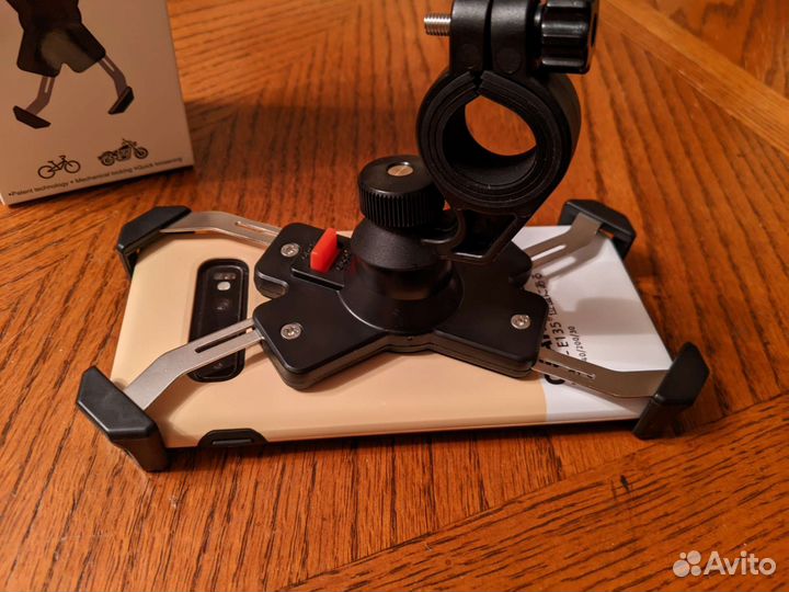 Держатель телефона на руль велосипеда