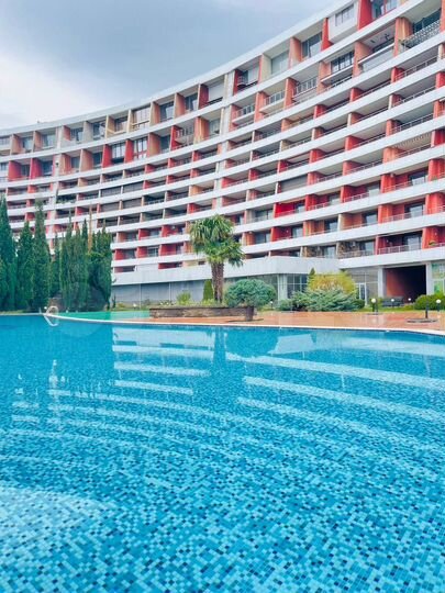 3-к. квартира, 72 м², 1/12 эт.