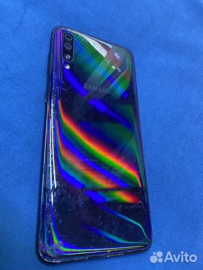 Samsung Galaxy A70, 6/128 ГБ