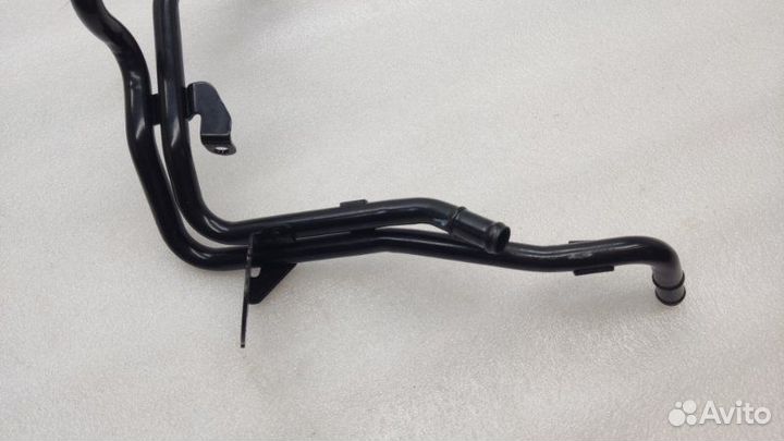 Трубка системы охлаждения Audi Q8 4MN dhxa 2019