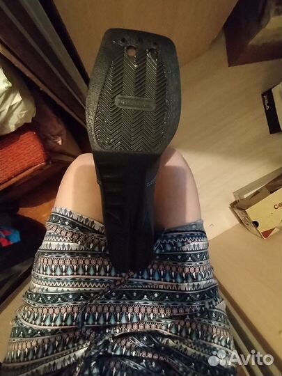 Лыжные ботинки