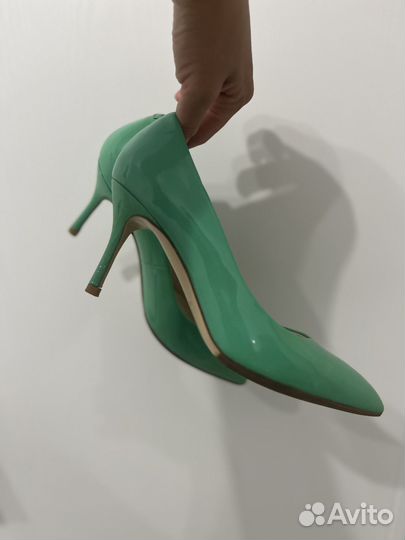 Туфли женские 37,5 натуральная кожа лак RendezVous