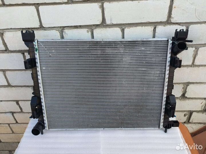 Радиатор двс VW Transporter T5 T6 7E0121253A