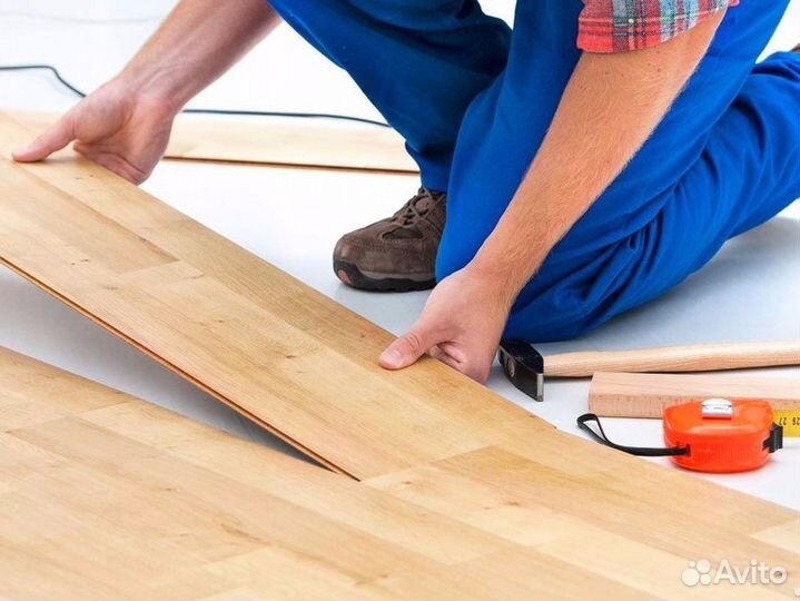 Укладка ламината +обои