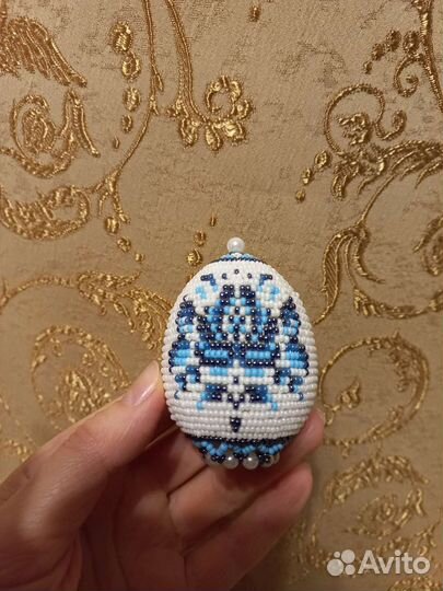 Яйцо из бисера пасхальное