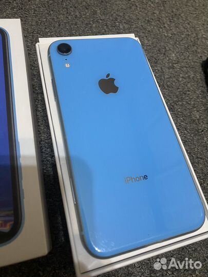 iPhone Xr, 64 ГБ