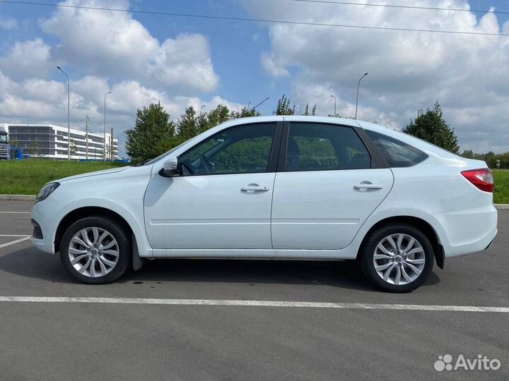 LADA Granta 1.6 МТ, 2023, 980 км