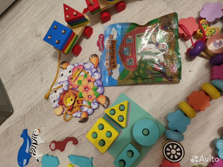 Развивающие игрушки деревянные