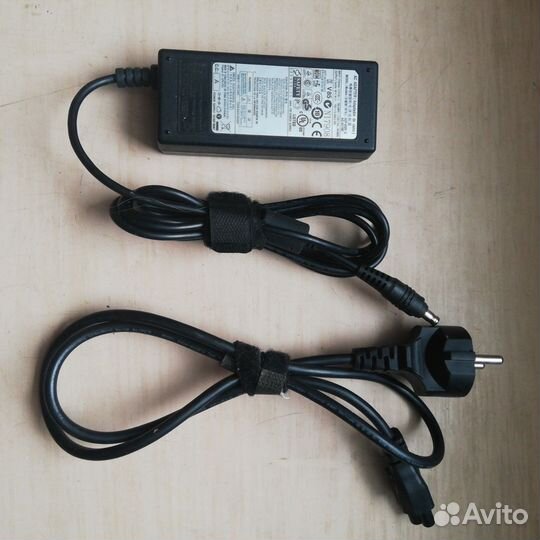 Блок питания для ноутбука samsung