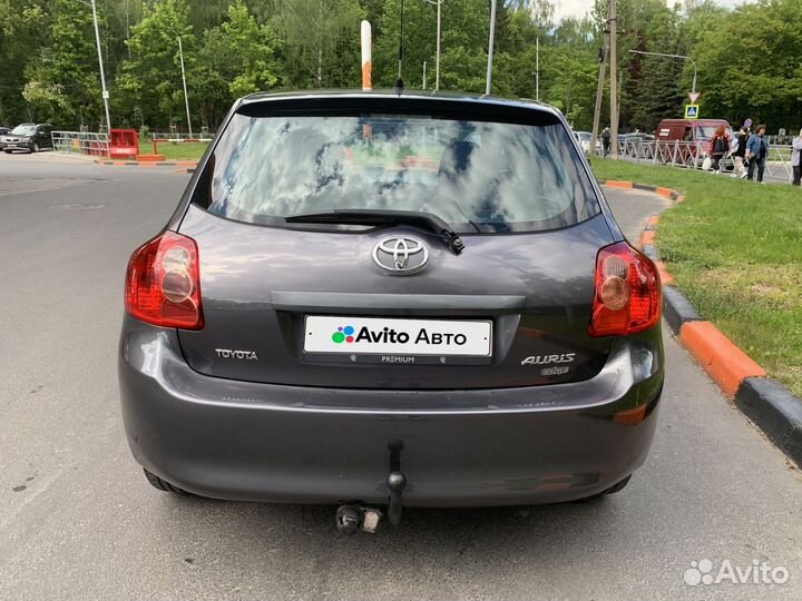 Toyota Auris 1.4 МТ, 2009, 250 000 км
