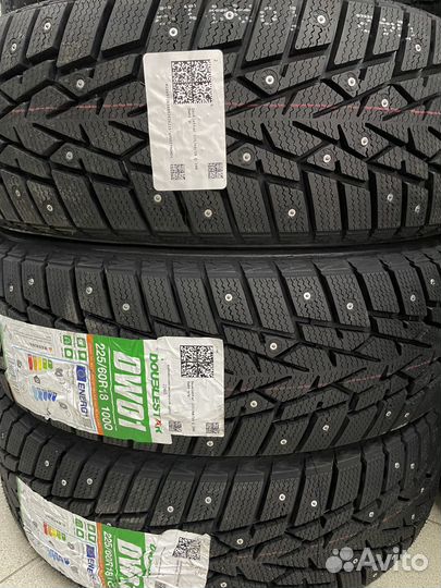 DoubleStar DW01 225/60 R18 100Q