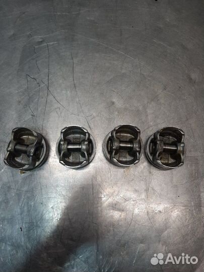 Поршни (комплект) Honda Vezel RU4 LEB 2013