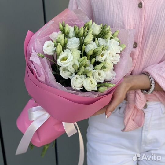 Букет Белые росы из 7 белых эустом