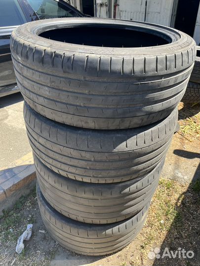 Kumho Ecsta PS91 245/40 R20 и 275/35 R20