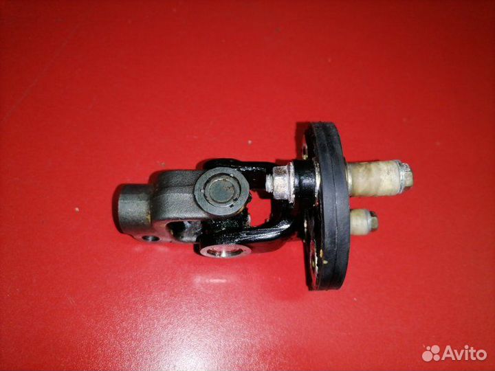 Рулевой карданчик Toyota Land Cruiser UZJ100W