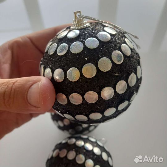 Новогодние игрушки