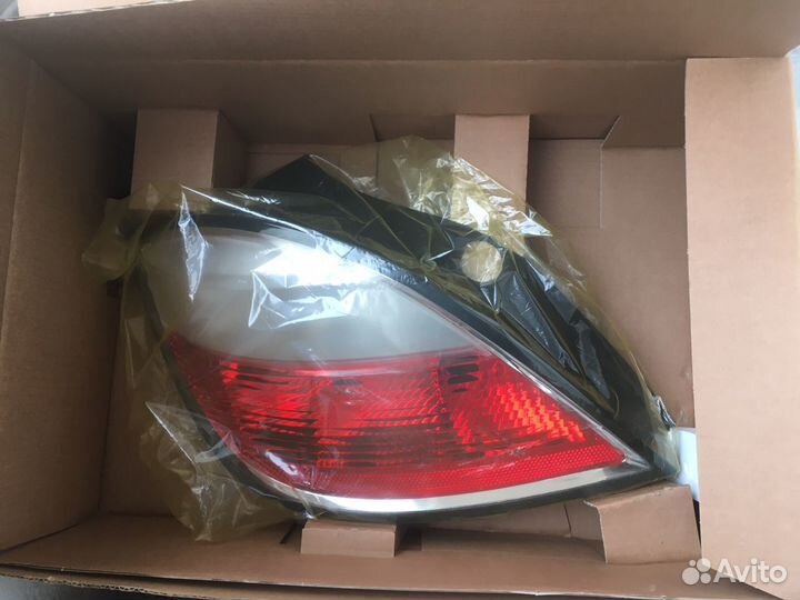 Задниe стопы Опель Астра Н хэтч