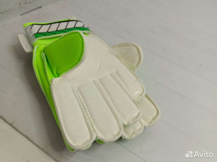 Перчатки вратарские