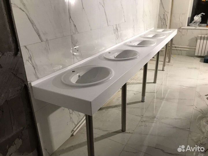 Мастер по акриловому камню