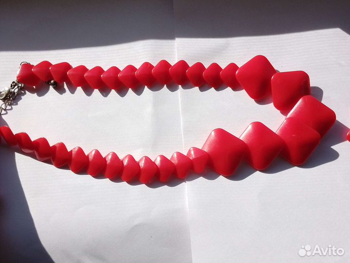 Набор браслет и бусы