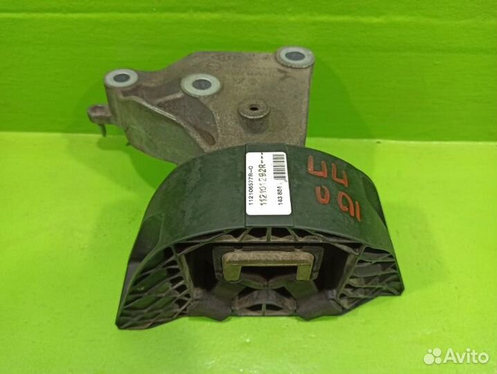 Опора двигателя правая Renault Logan 2 K7MA812