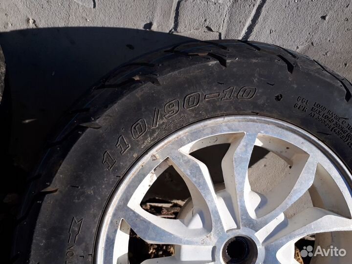 Колеса для электромобиля