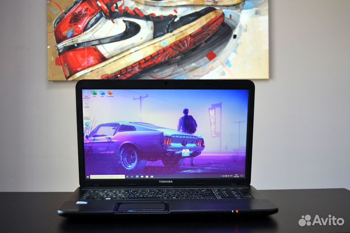 Ноутбук Toshiba Intel Pentium, 17 дюймов, DDR3 8Gb