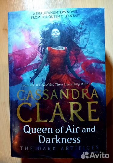 Книга Queen of Air and Darkness, Cassandra claire