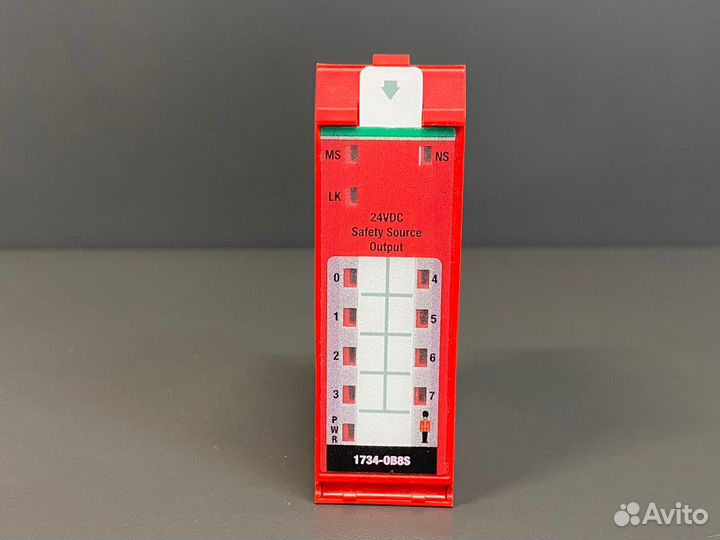 Allen-Bradley 1734-OB8S Ser. B новый, в упак. 1 шт