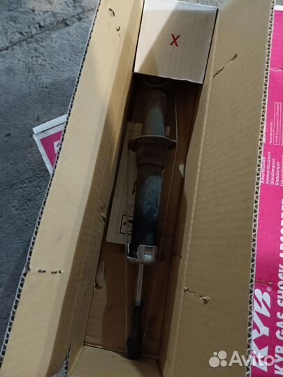 Амортизаторы (стойки) KYB