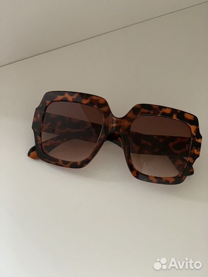 Солнцезащитные очки