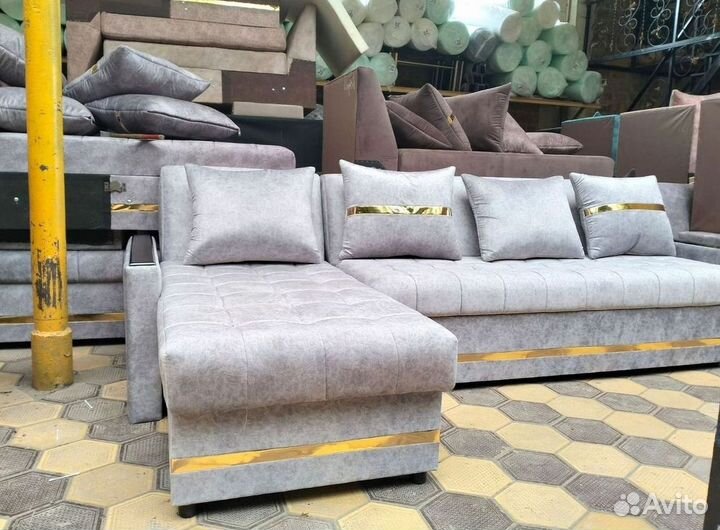 Диван угловой в наличии