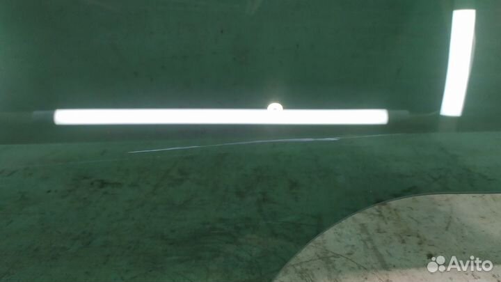 Стекло двери заднее левое Skoda Octavia A5