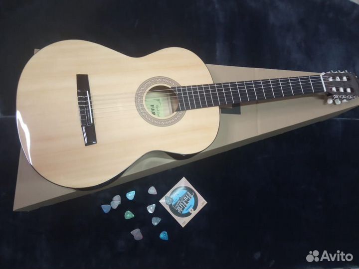 Гитара классическая