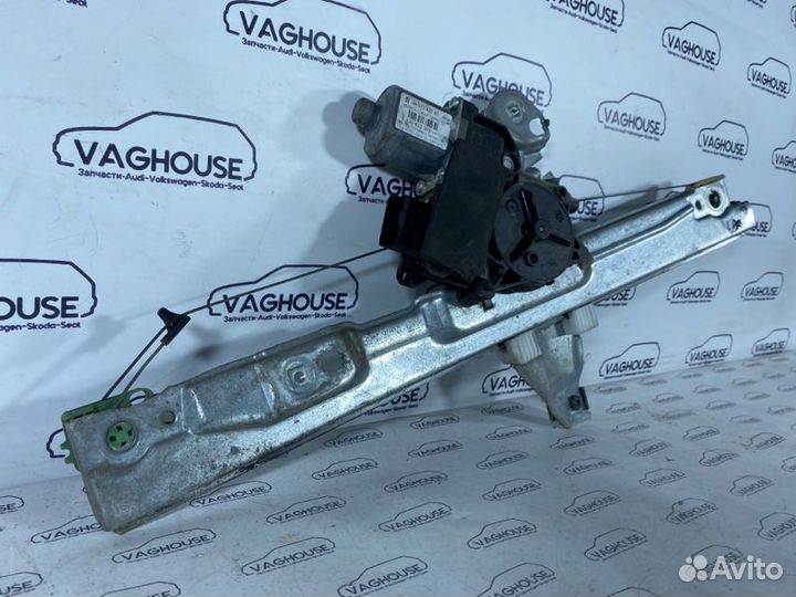 Стеклоподъемник передний правый Peugeot 308 1.6