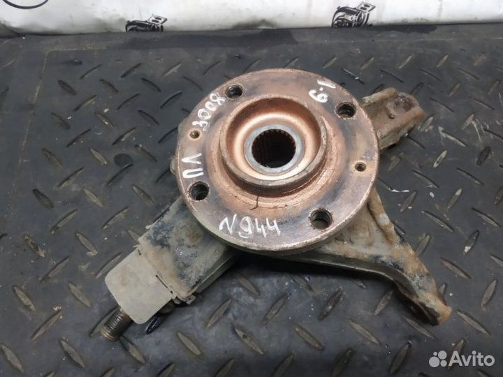 Кулак (цапфа) передний левый Peugeot 3008 EP6cdtmd