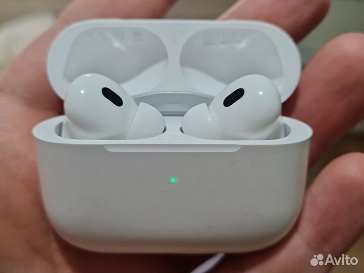 AirPods Pro (2-го поколения)