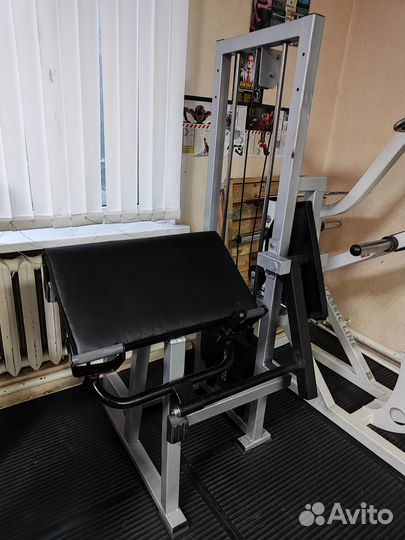 Бицепс- машина