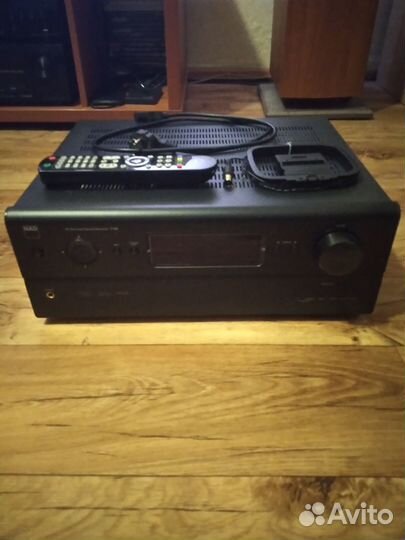 NAD T 747