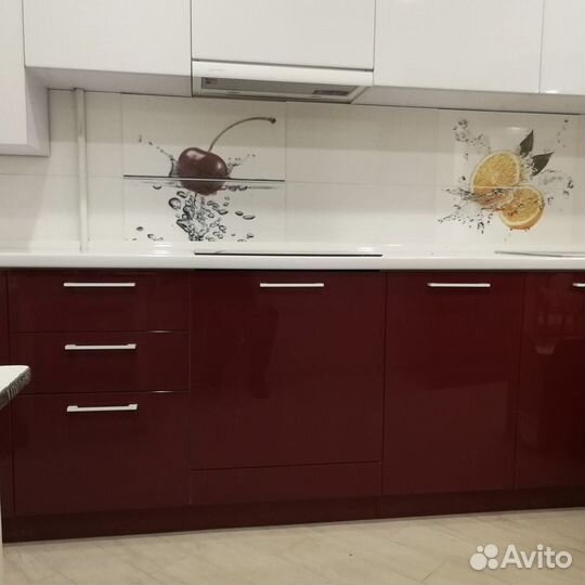 Кухня до потолка 