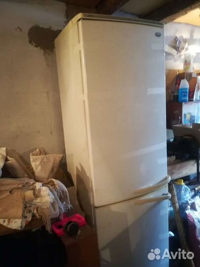 Двух камерный холодильник бу