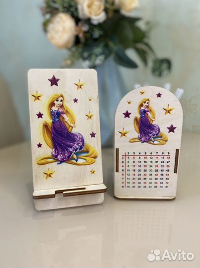 Карандашница и подставка для телефона