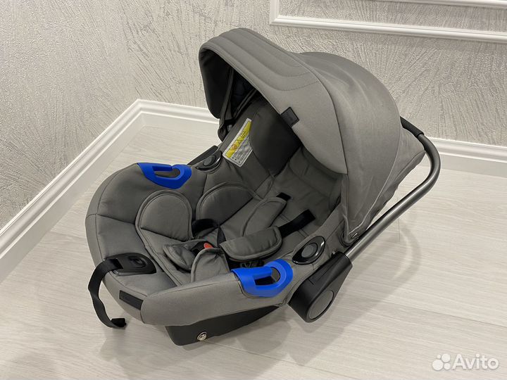 Carello Optima автолюлька с адаптерами к коляске