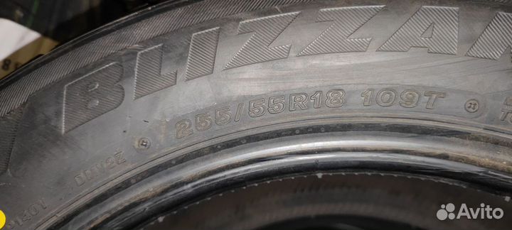 Bridgestone Blizzak DM-V2 255/55 R18