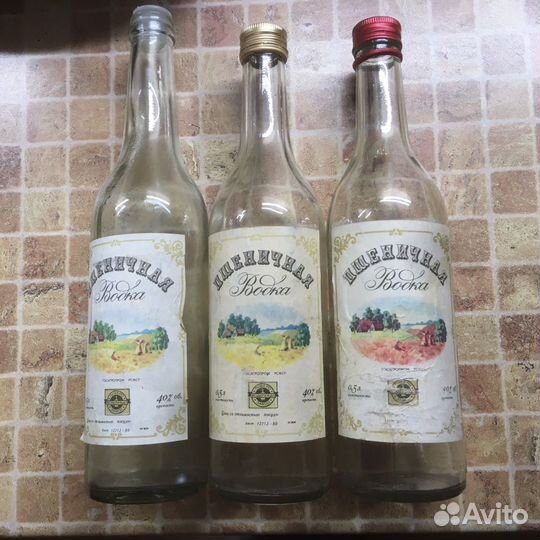 Бутылки пшеничная водка кетчуп