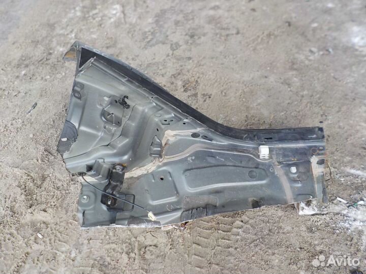 Боковина кузова toyota corolla 150