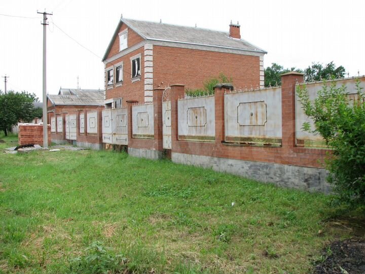 Дом 300 м² на участке 7 сот.