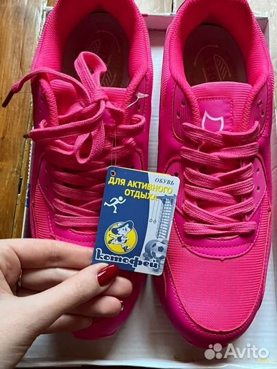 Кроссовки котофей