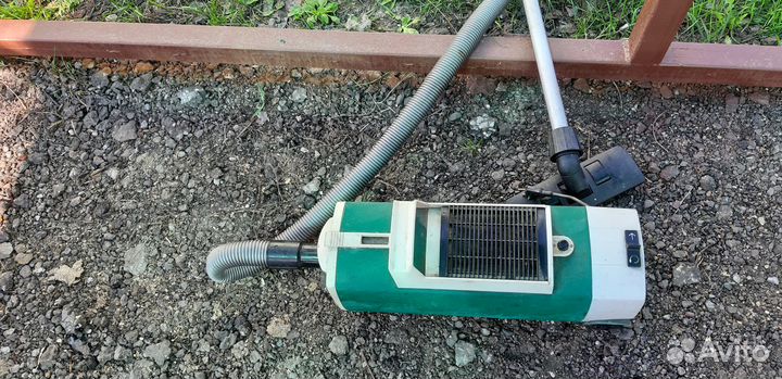 Бытовой пылесос бу